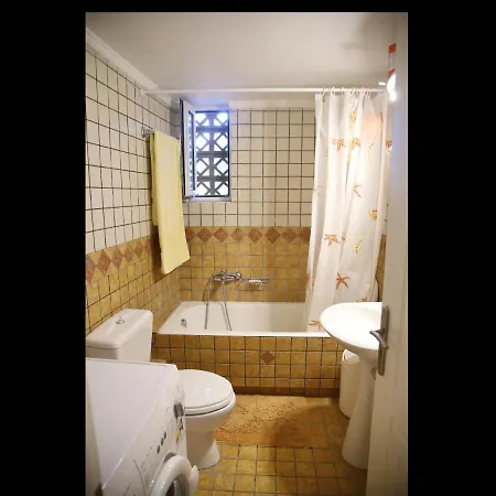 別荘 Fotis House *